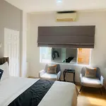 Trang An Hotel - 5 Minutes Landmark 81