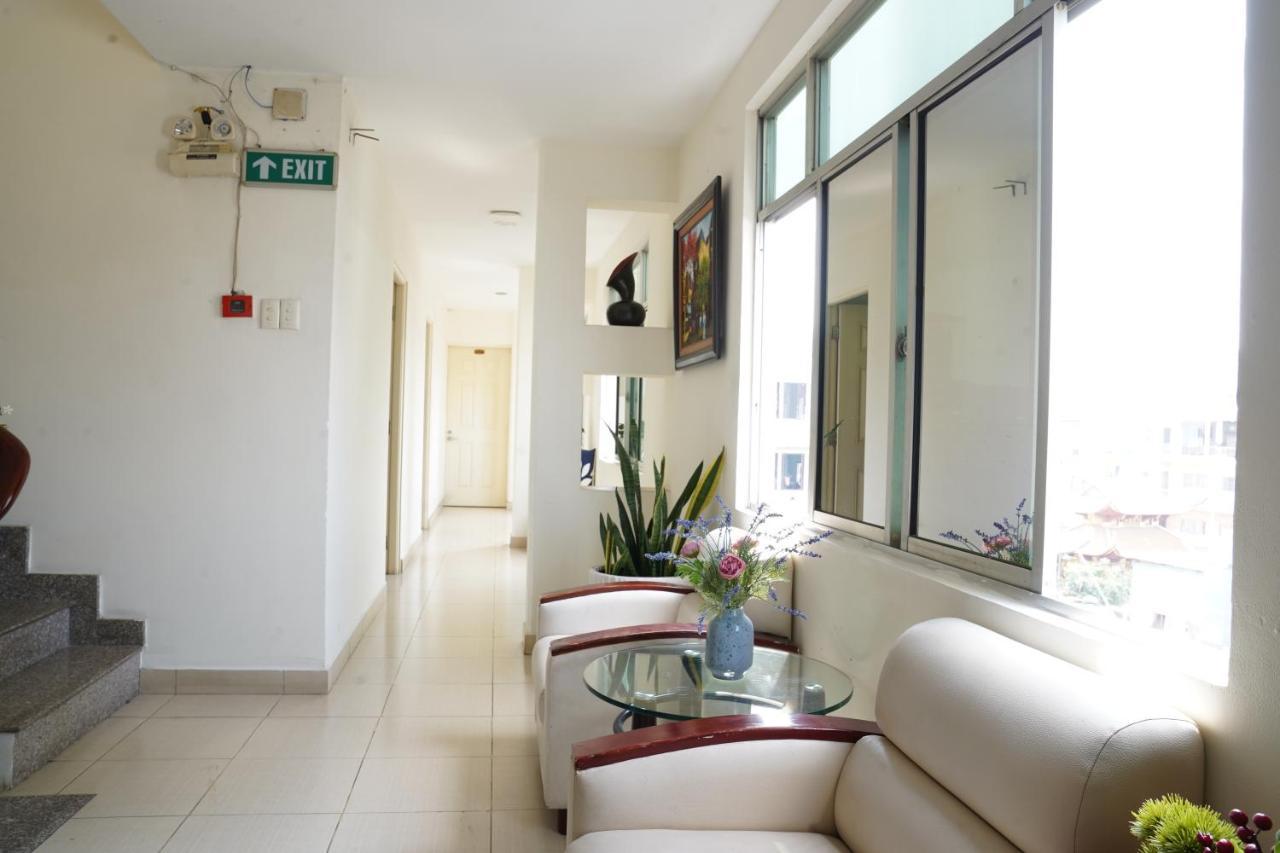 Trang An - 5 Minutes Landmark 81 Hotel 2*