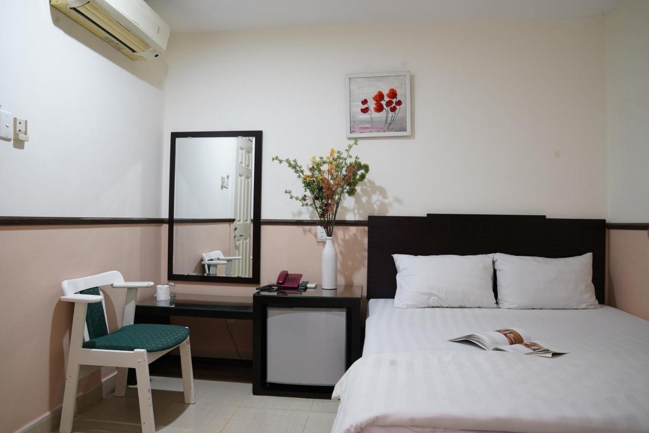 Hotel Trang An - 5 Minutes Landmark 81 2*