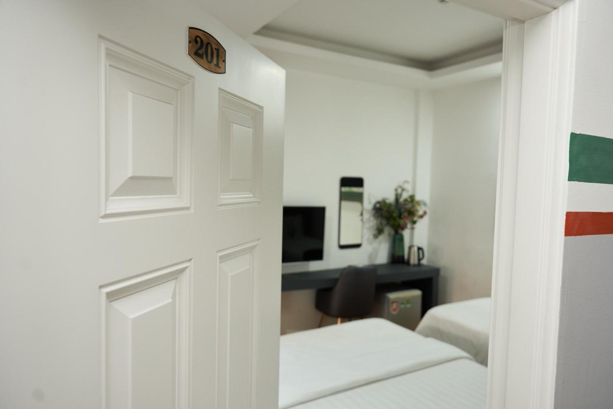 Hotel Trang An - 5 Minutes Landmark 81 2*